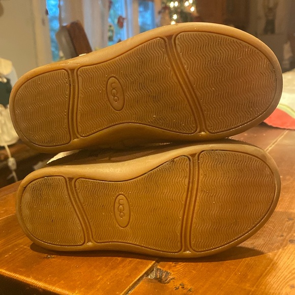 Toddler Uggs - Picture 3 of 3